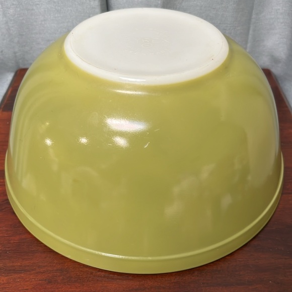 Vintage 1966 Pyrex 403 2 1/2 Qt Verde Green Avocado Nesting Mixing Bowl - Picture 8 of 11